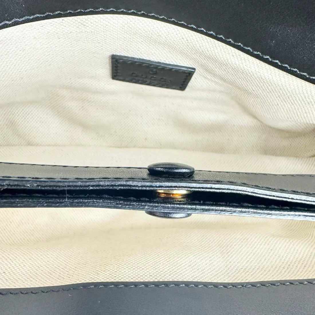 GUCCI  GG Matelasse Quilted Flap Shoulder Bag